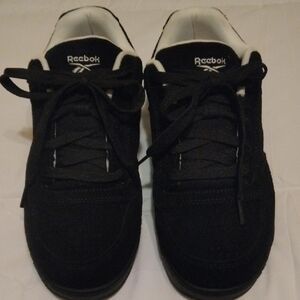 Reebok Black Sneakers Sleek Knit Design